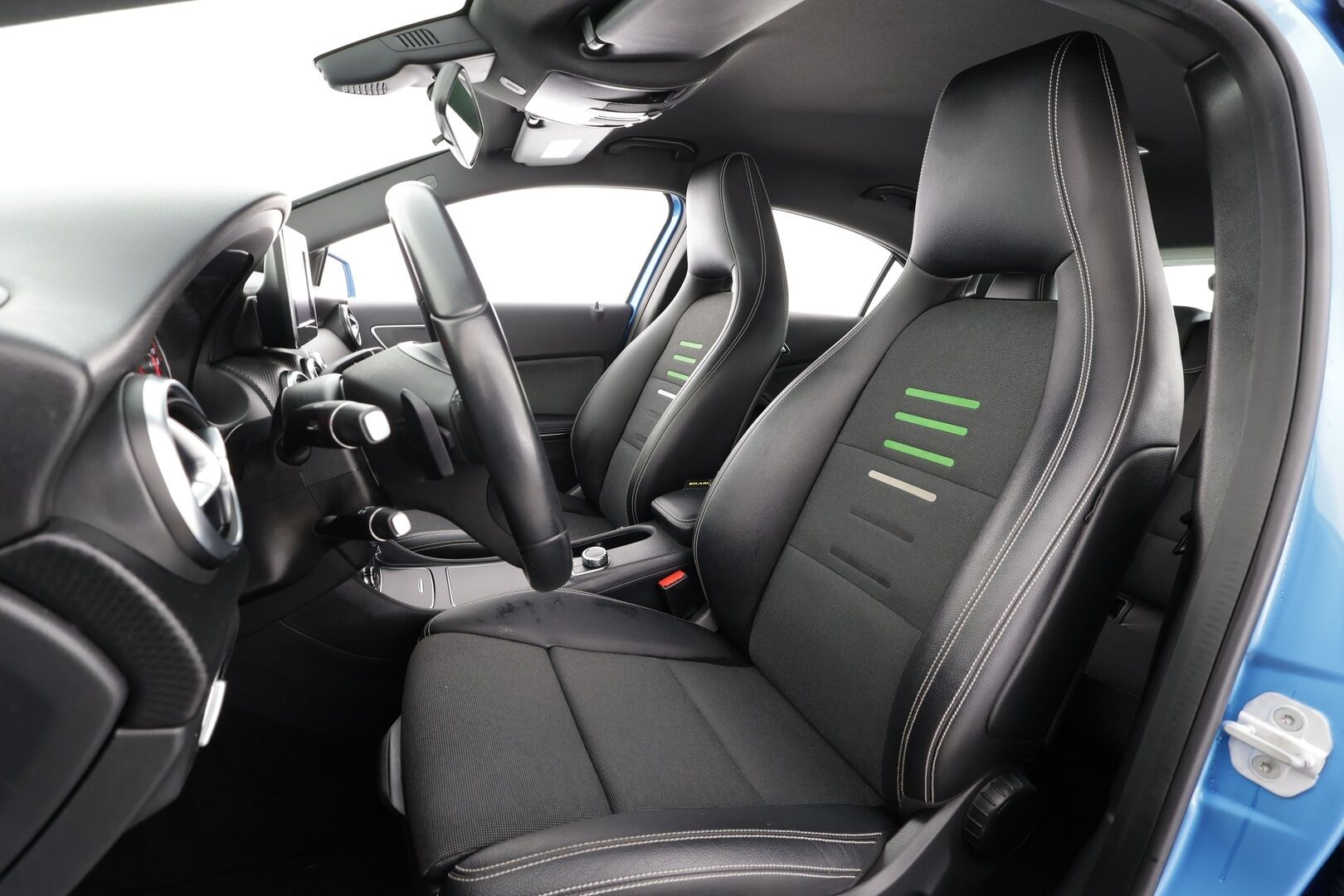 Mercedes-Benz A 2016 160 A Launch Edition * Webasto / Vakkari / LED-High Performance / P.Kamera / Sportpenkit / Bluetooth * - Suomi-auto / Kahdet renkaat - HULLU BLACKWEEK KORKOTARJOUS 2,49%