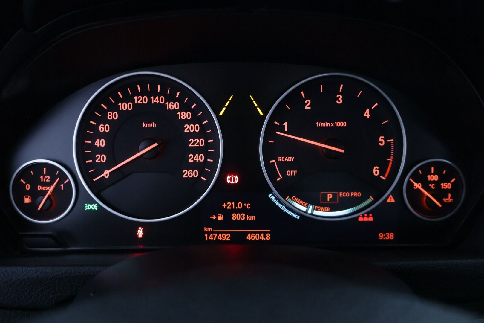 BMW 320 2015 EfficientDynamics Edition A F30 Sedan Business Automatic - ACC | HUD | Juuri huollettu! | Comfort Access | Adaptiiviset Xenon-ajovalot | Driving Assistant | Pysäköintitutkat edessä ja takana | Penkinlämmittimet | Navigointi