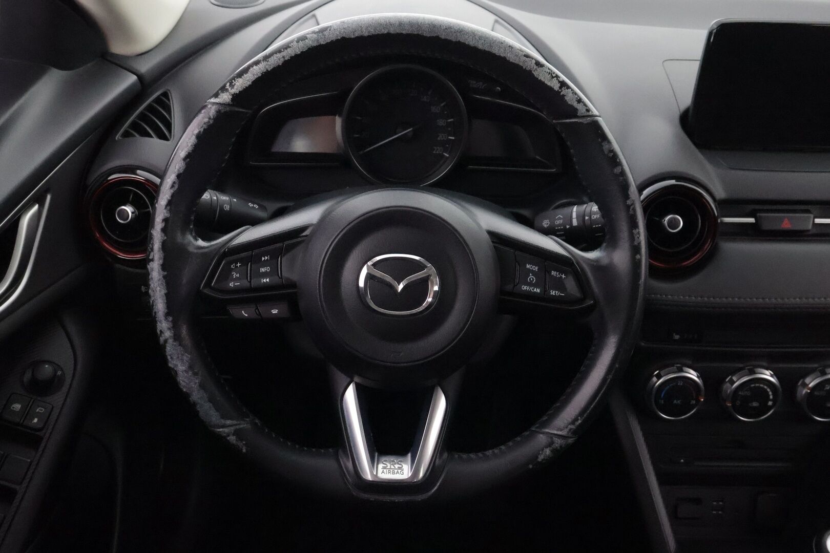 Mazda CX-3 2017 2,0 (120 hv) SKYACTIV-G Premium 6MT EL2 * Suomiauto / Lohko & Sisäpistoke / Vakkari / KeyLess - 2x Renkaat / Kattotelineet mukaan / Juuri tullut Tampereelle!