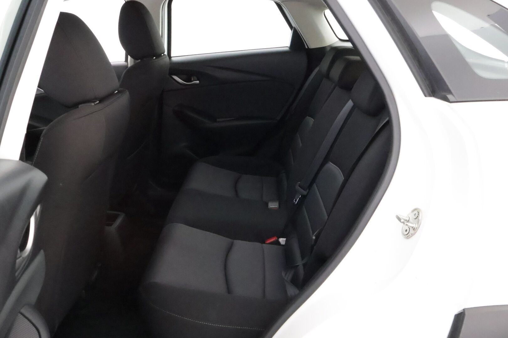 Mazda CX-3 2017 2,0 (120 hv) SKYACTIV-G Premium 6MT EL2 *Suomiauto / Lohko&Sisä / Vakkari / Juuri saapunut Tampereelle*