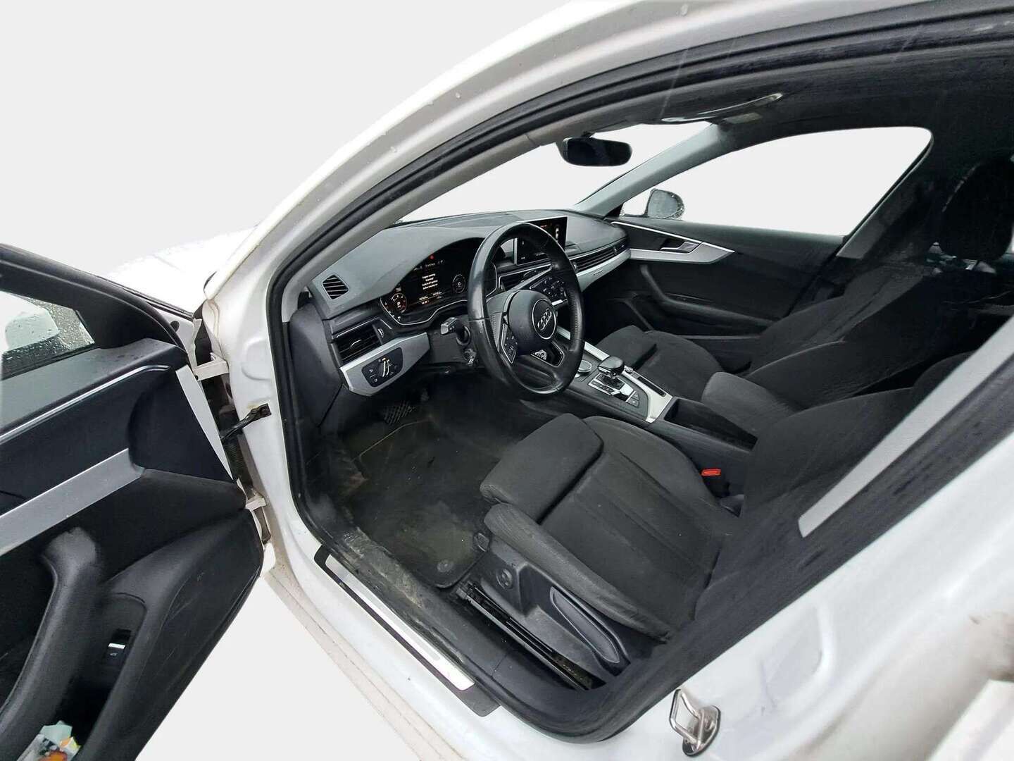 Audi A4 2016 Sedan First Edition Business Sport 2,0 TDI 140 kW quattro S tronic - *Kahdet renkaat alumiinivanteilla / Fiksusti huollettu * - HULLUT AVAJAISHULINAT KORKOTARJOUS 3,29 %