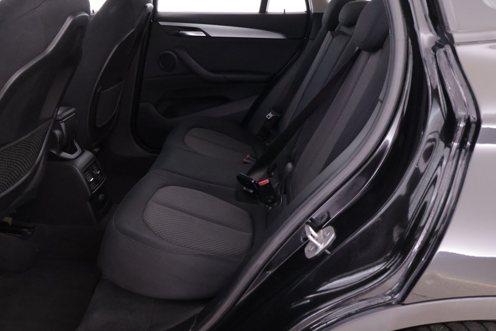 BMW X1 2016 F48 sDrive18d A Business - | Lohkolämmitin | Suomi-Auto | Koukku | Vakkari | Tutka |