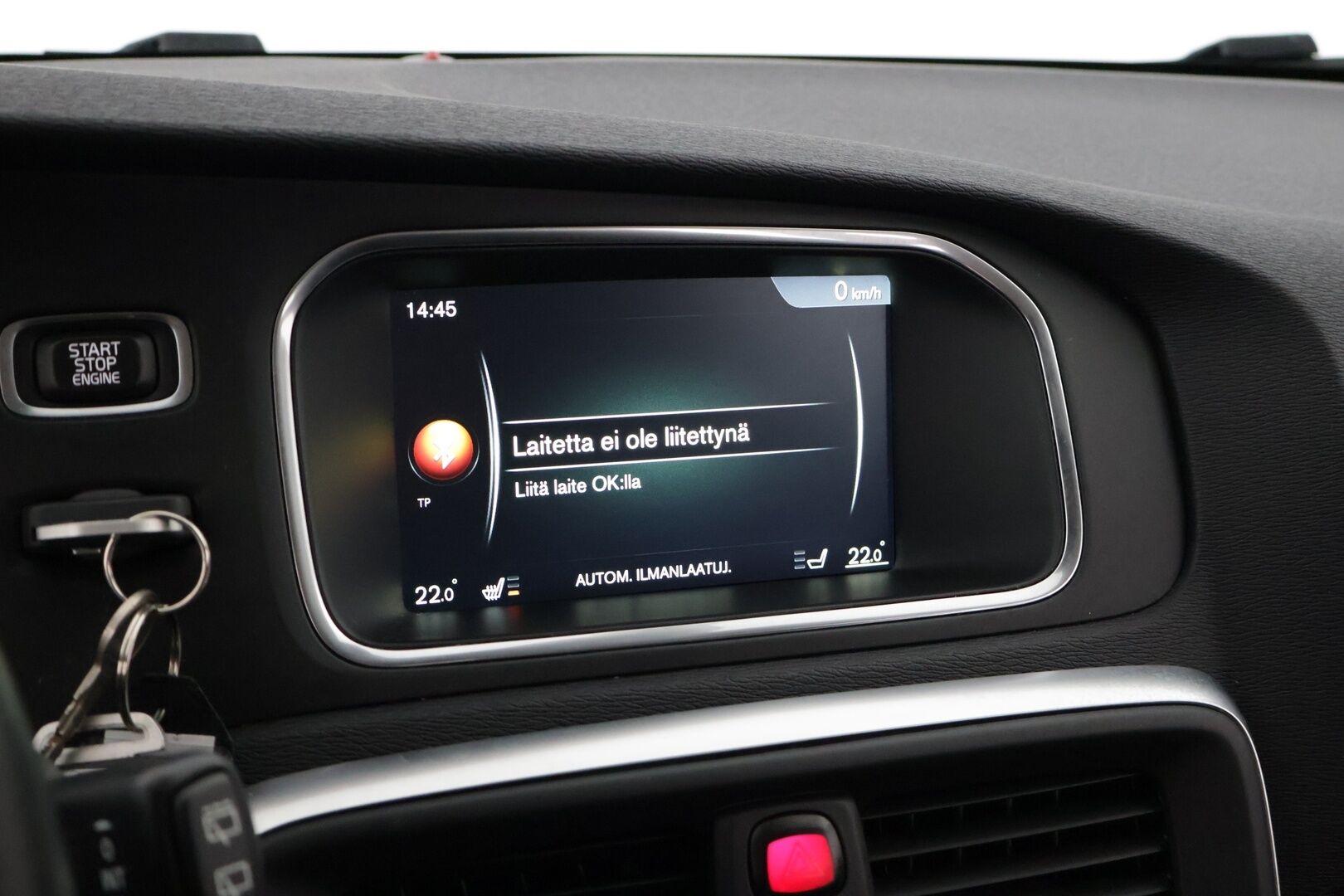 Volvo V40 2016 T2 Business aut *Polttoainekäyttöinen lisälämmitin / VOC / Navigointi / Kattotelineet* - * Suomi-auto / Siisti kuntoinen *