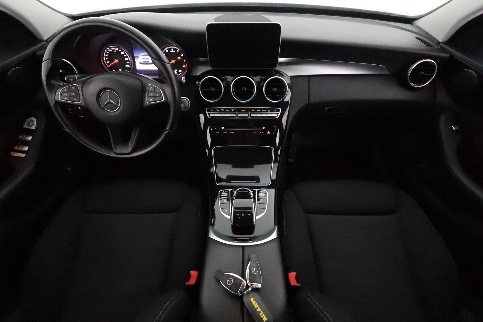 Mercedes-Benz C 2016 200 4Matic A Premium Business **ILS-LED / P.Tutkat / Lohko&Sisätilanlämmitin / Sporttipenkit / Vakkari** - Suomi-auto / Kahdet Renkaat