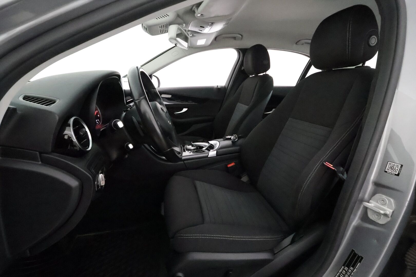 Mercedes-Benz C 2016 200 4Matic A Premium Business - Suomiauto / ILS LED / Sporttipenkit / Peruutustutka / KeyLess / Vakkari / Lohkolämmitin & Sisäpistoke / Upea!