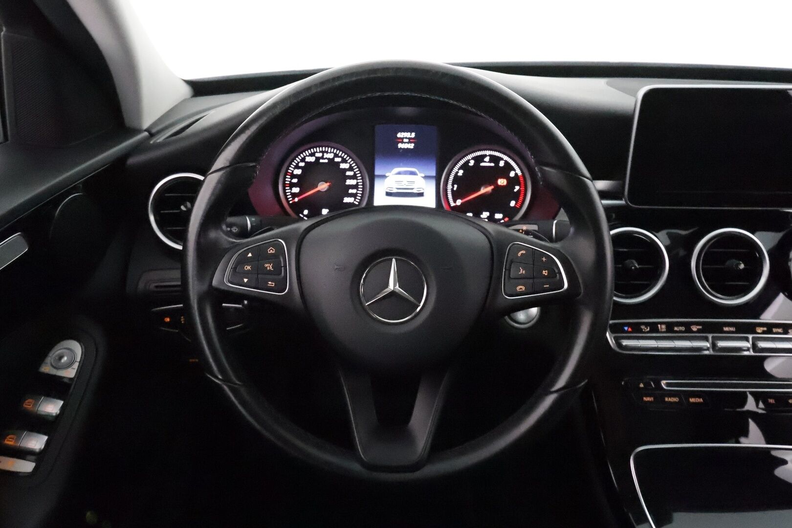 Mercedes-Benz C 2016 200 4Matic A Premium Business **ILS-LED / P.Tutkat / Lohko&Sisätilanlämmitin / Sporttipenkit / Vakkari** - Suomi-auto / Kahdet Renkaat