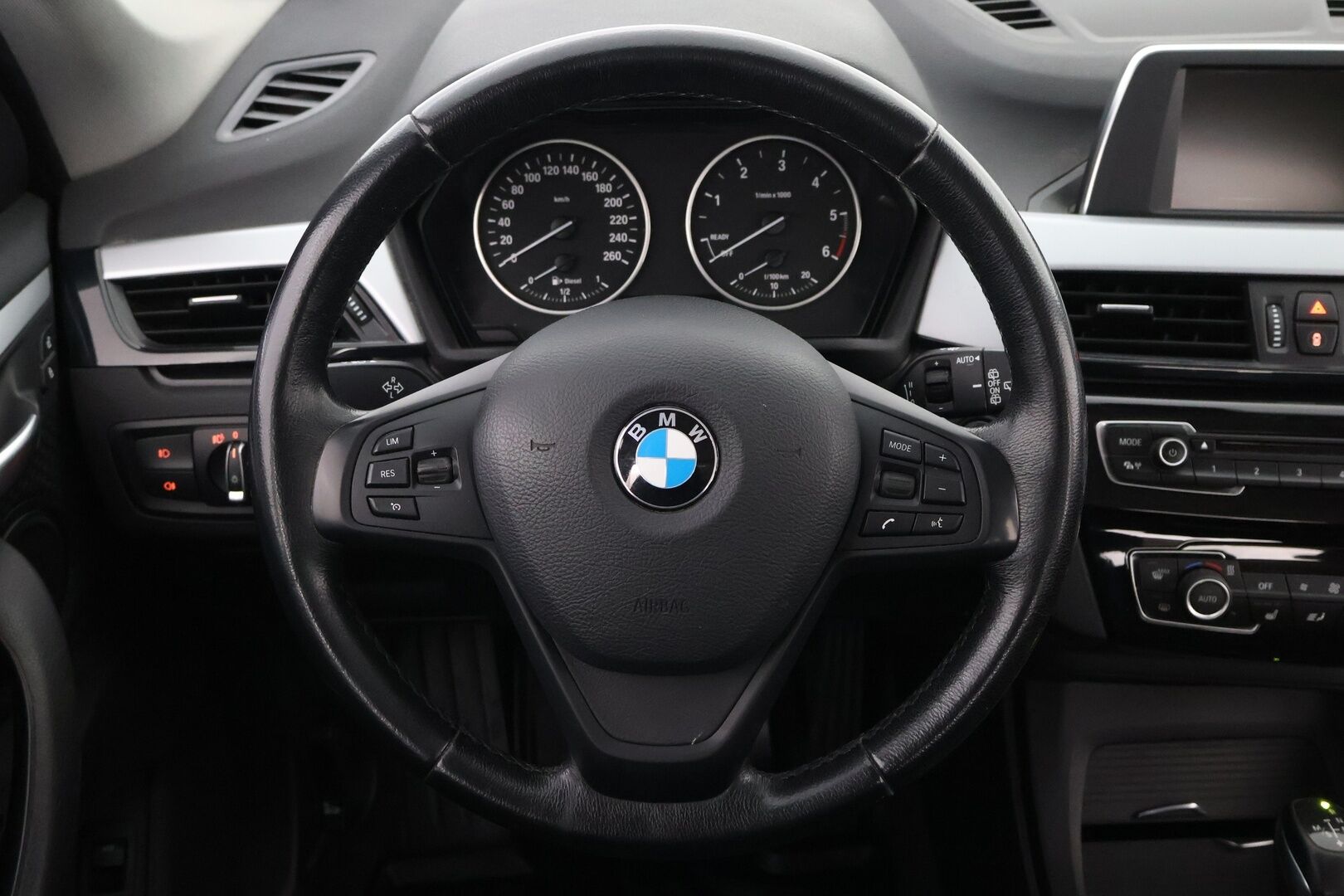 BMW X1 2016 F48 sDrive18d A Business - Suomiauto | Peruutuskamera | Vetokoukku | Vakkari | KeylessGo | LED | Juuri tullut Tampereelle!