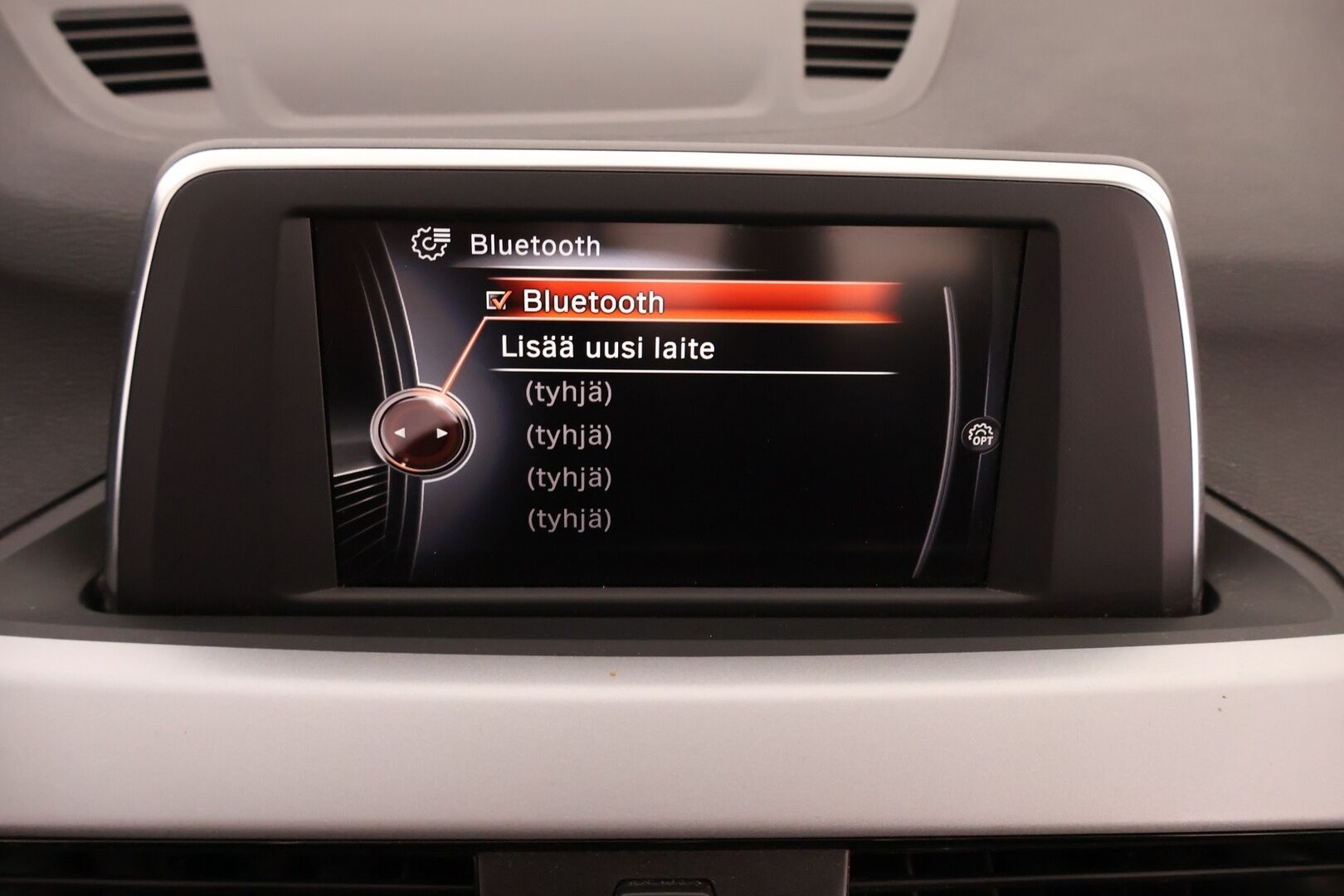 BMW X1 2016 F48 sDrive18d A Business - Suomiauto | Peruutuskamera | Vetokoukku | Vakkari | KeylessGo | LED | Juuri tullut Tampereelle!
