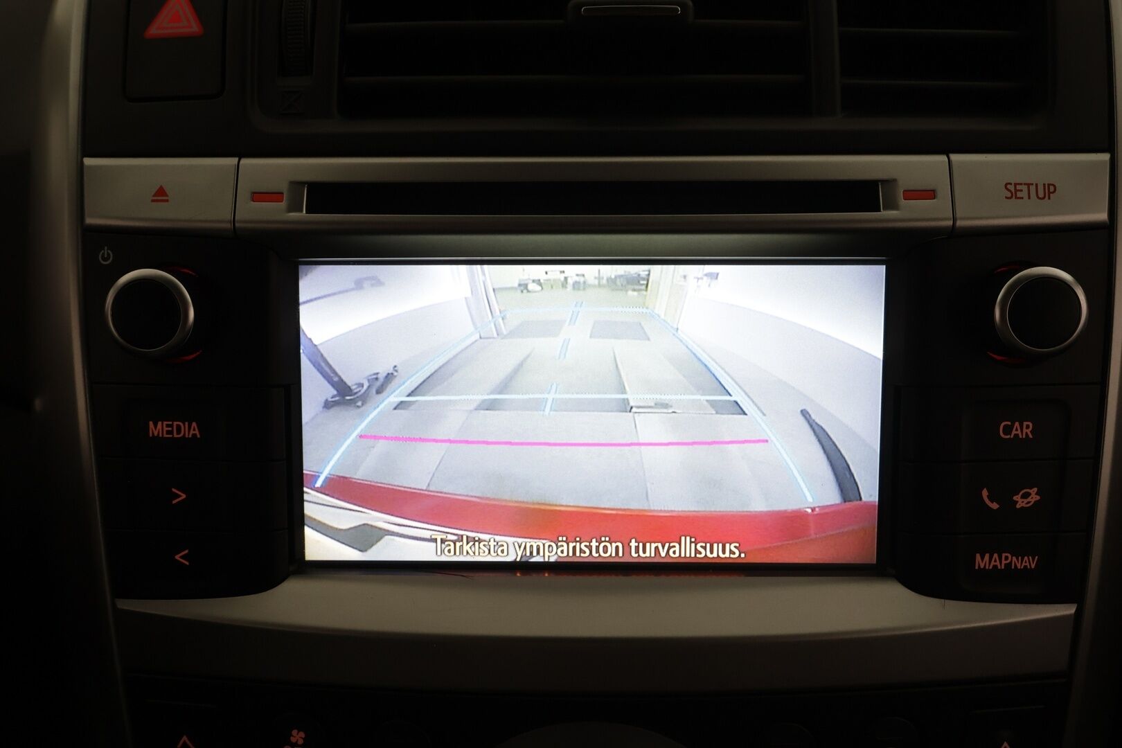 Toyota Verso 2016 1,8 Valvematic Active Edition 7p * Lohkolämmitin / Xenon / Vakkari / P.Kamera / Navi / Puolinahat * - 1-om Suomi-auto / Kahdet renkaat / Merkkihuollot