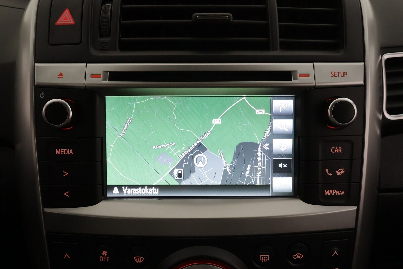 Toyota Verso 2016 1,8 Valvematic Active Edition 7p * Lohkolämmitin / Xenon / Vakkari / P.Kamera / Navi / Puolinahat * - 1-om Suomi-auto / Kahdet renkaat / Merkkihuollot