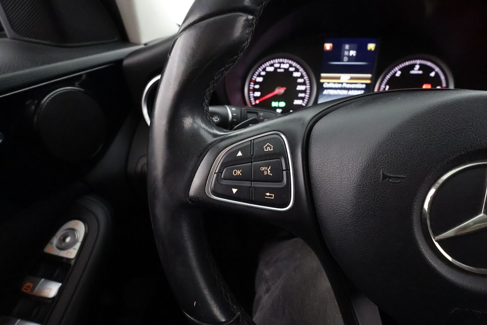 Mercedes-Benz C 2016 220 d T A Premium Business * Vakkari / ILS LED / Webasto / Koukku / Puolisähköt sporttipenkeillä * - Suomi-auto