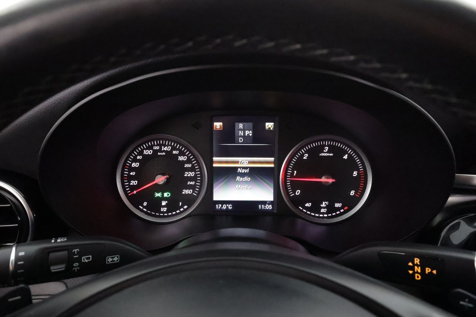 Mercedes-Benz C 2016 220 d T A Premium Business * Vakkari / ILS LED / Webasto / Koukku / Puolisähköt sporttipenkeillä * - Suomi-auto