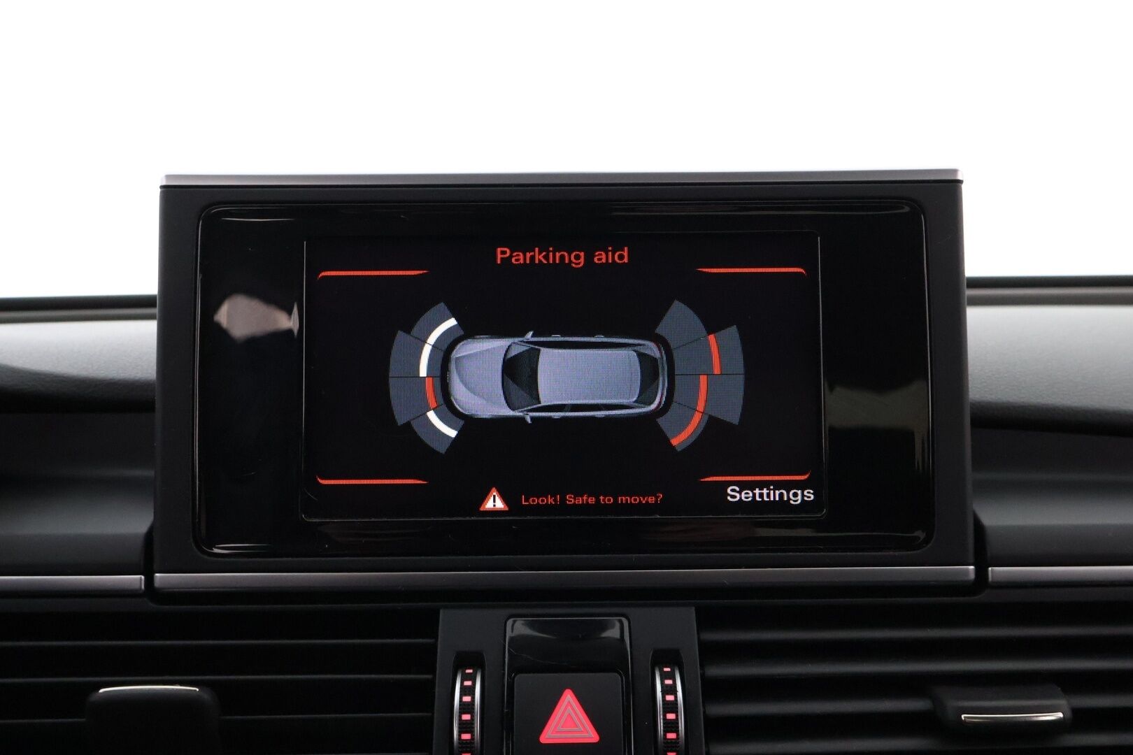 Audi A6 2016 Avant Land of quattro Edition 2,0 TDI 140 kW quattro S tronic * S-Line ulkopaketti / Webasto / Nahka-alcantara / Vetokoukku / Sähköluukku * - 2x hyvät renkaat / Suomiauto / Juuri tullut Tampereelle!