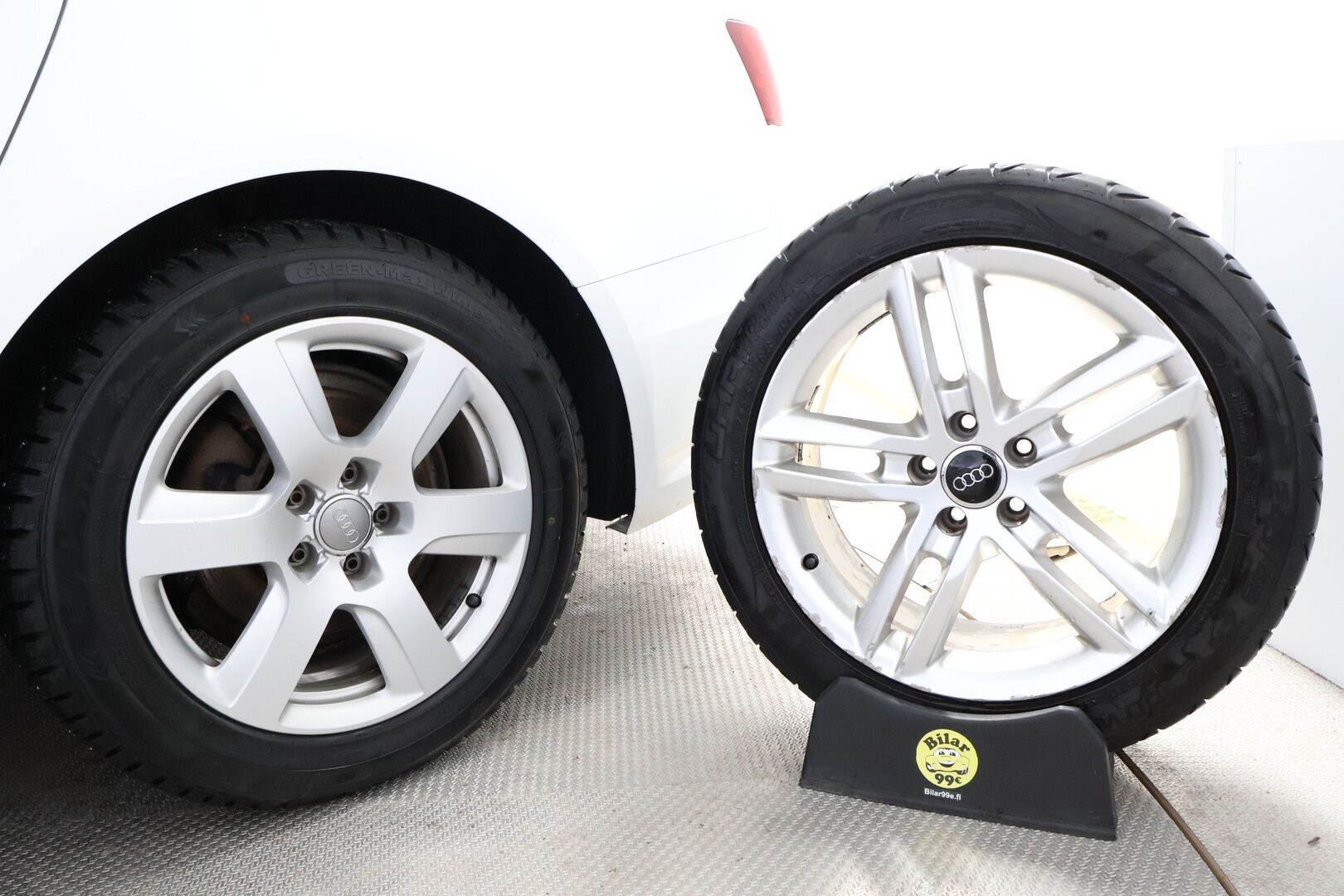 Audi A6 2016 Avant Land of quattro Edition 2,0 TDI 140 kW quattro S tronic S Line * Webasto / Vetokoukku / Nahka-Alcantara / Xenon - 2x Hyvät renkaat / Suomiauto / Juuri tullut Tampereelle!