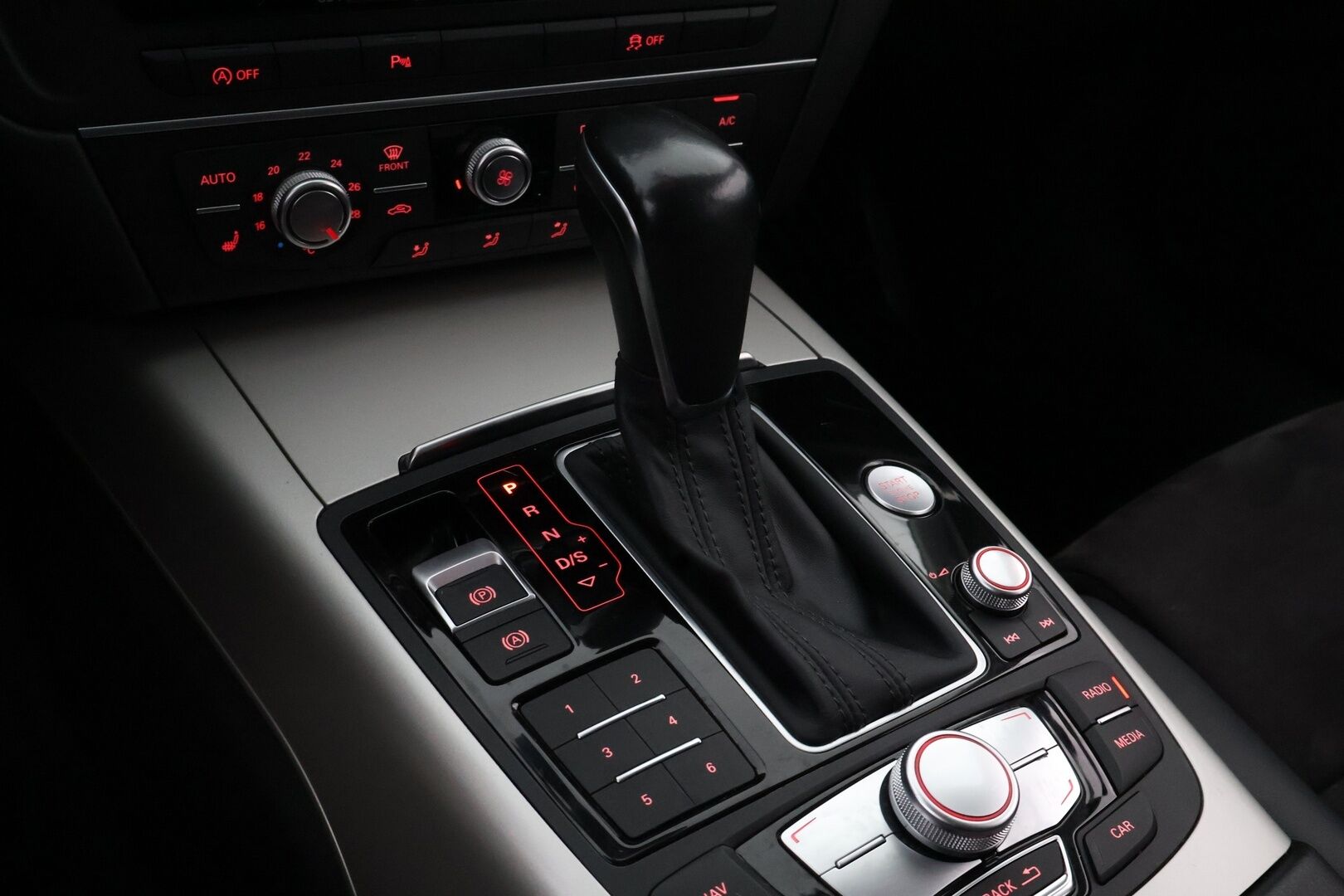 Audi A6 2016 Avant Land of quattro Edition 2,0 TDI 140 kW quattro S tronic S Line * Webasto / Vetokoukku / Nahka-Alcantara / Xenon - 2x Hyvät renkaat / Suomiauto / Juuri tullut Tampereelle!