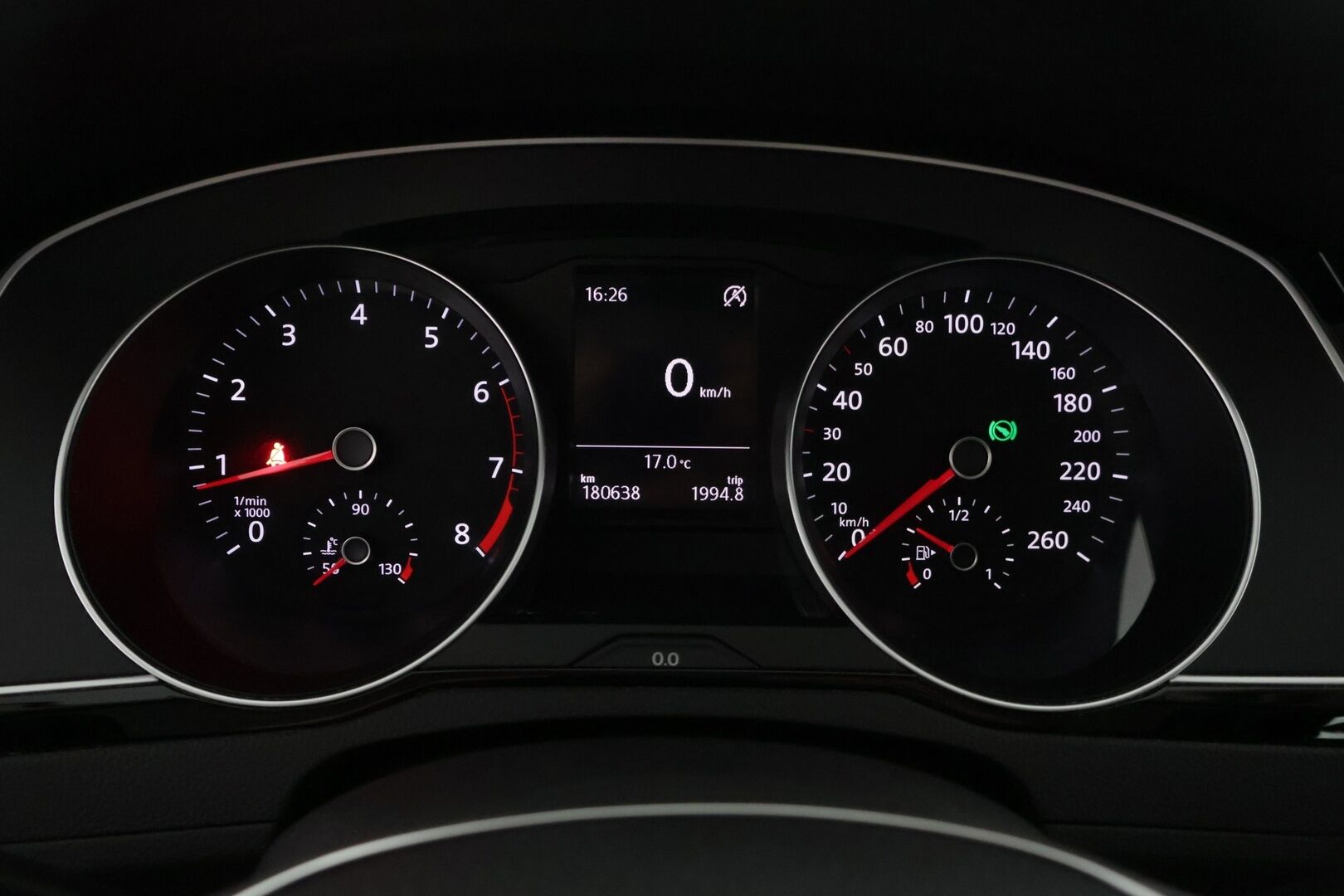 Volkswagen Passat 2016 Variant Comfortline 1,4 TSI 92 kW (125 hv) DSG-automaatti  * Vakkari / Tutkat / Lämm. Tuulilasi / Lohko + sisä / Bluetooth * - * Hyvin Huollettu / Luotettava / Farmari *