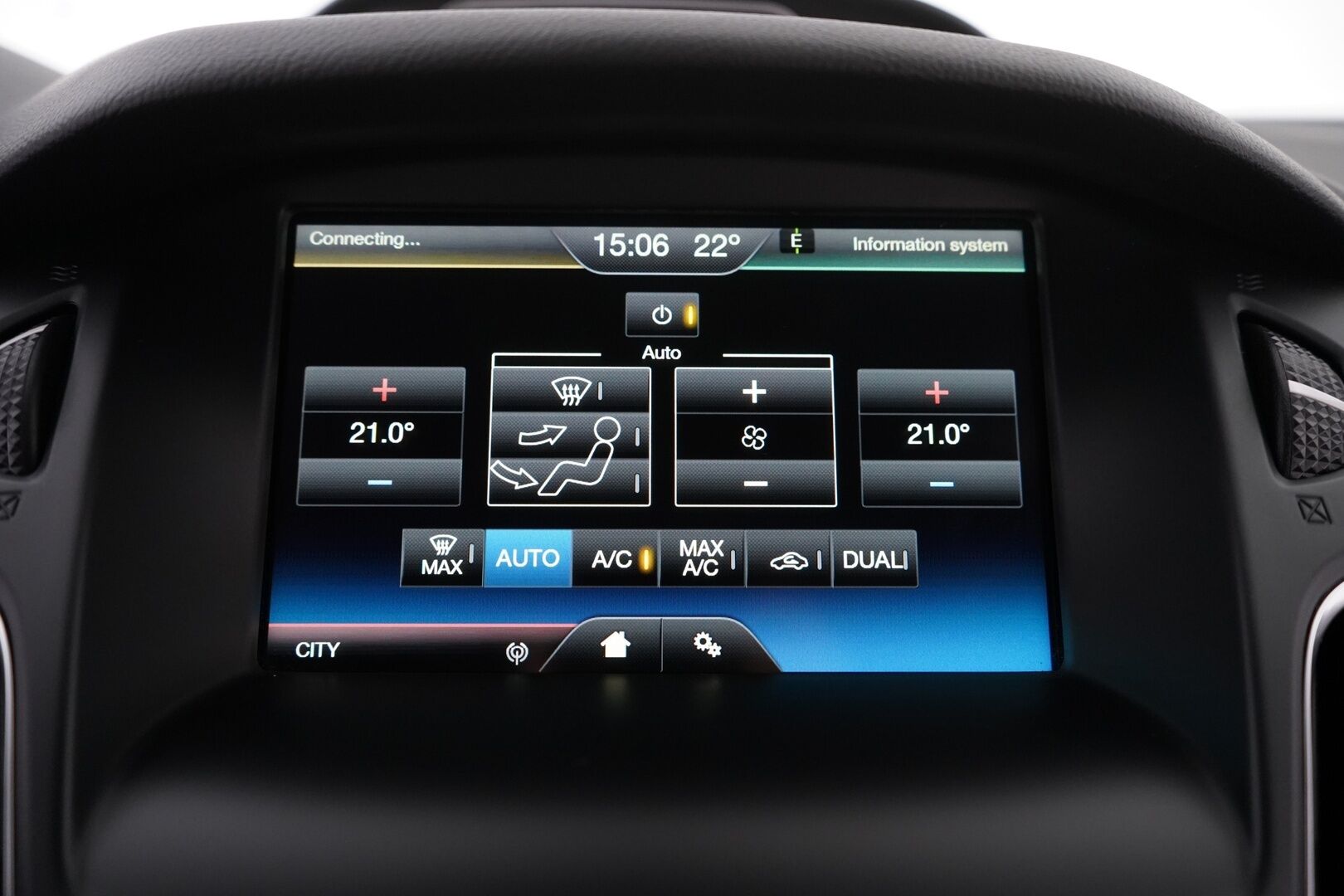 Ford Focus 2016 2,0 TDCi 185 hv start/stop PowerShift A6 ST Wagon * Vakkari / Webasto /  Lämm. tuulilasi / Tutka / Sporttipenkit * - ST-Line / Recaro / Kahdet OEM vanteet / Myydään jakohihna juuri vaihdettuna!