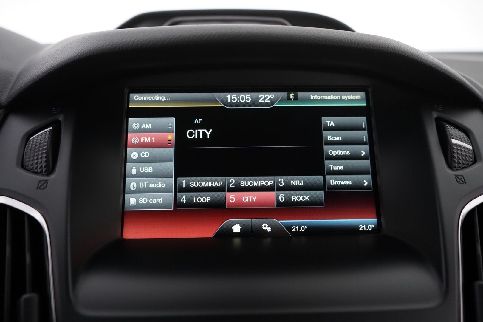 Ford Focus 2016 2,0 TDCi 185 hv start/stop PowerShift A6 ST Wagon * Vakkari / Webasto /  Lämm. tuulilasi / Tutka / Sporttipenkit * - ST-Line / Recaro / Kahdet OEM vanteet / Myydään jakohihna juuri vaihdettuna!