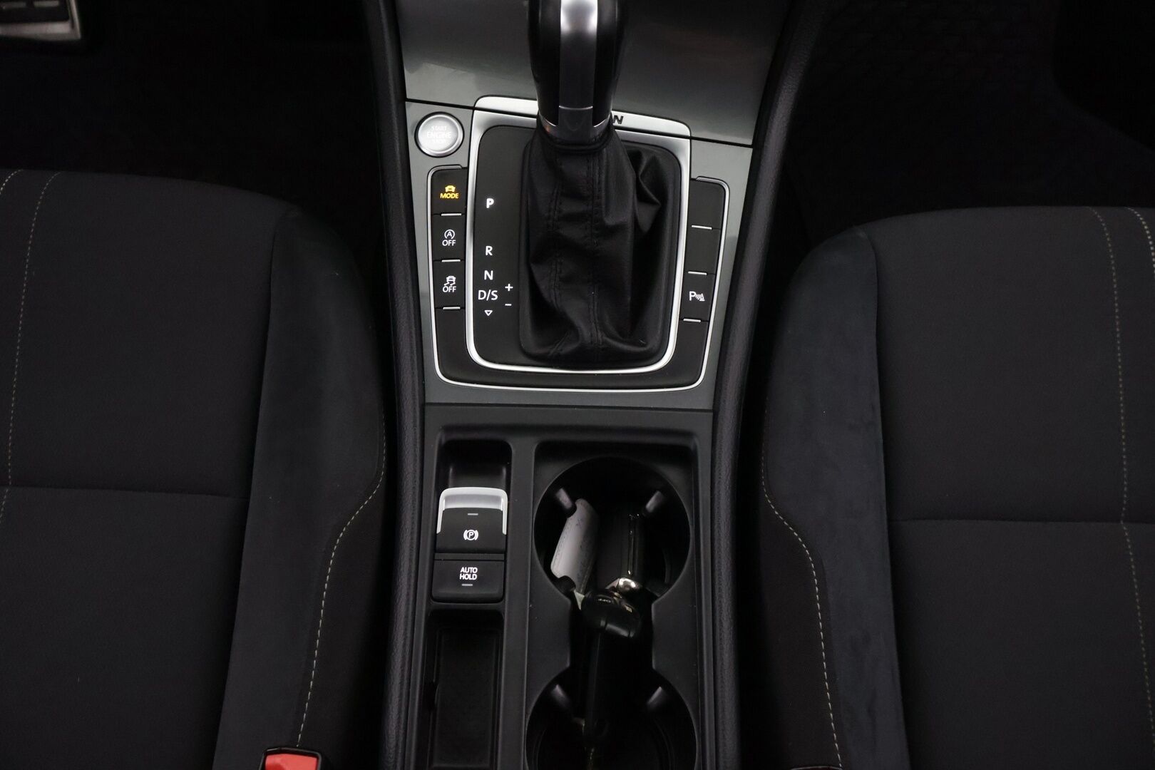 Volkswagen Golf 2016 Variant Alltrack 2,0 TDI 135 kW (184 hv) 4MOTION DSG Winter Edition *  YritysOutlet - Myydään vain yrityksille * - * Suomi-auto / ACC / Webasto / Vetokoukku / Kahdet renkaat  *