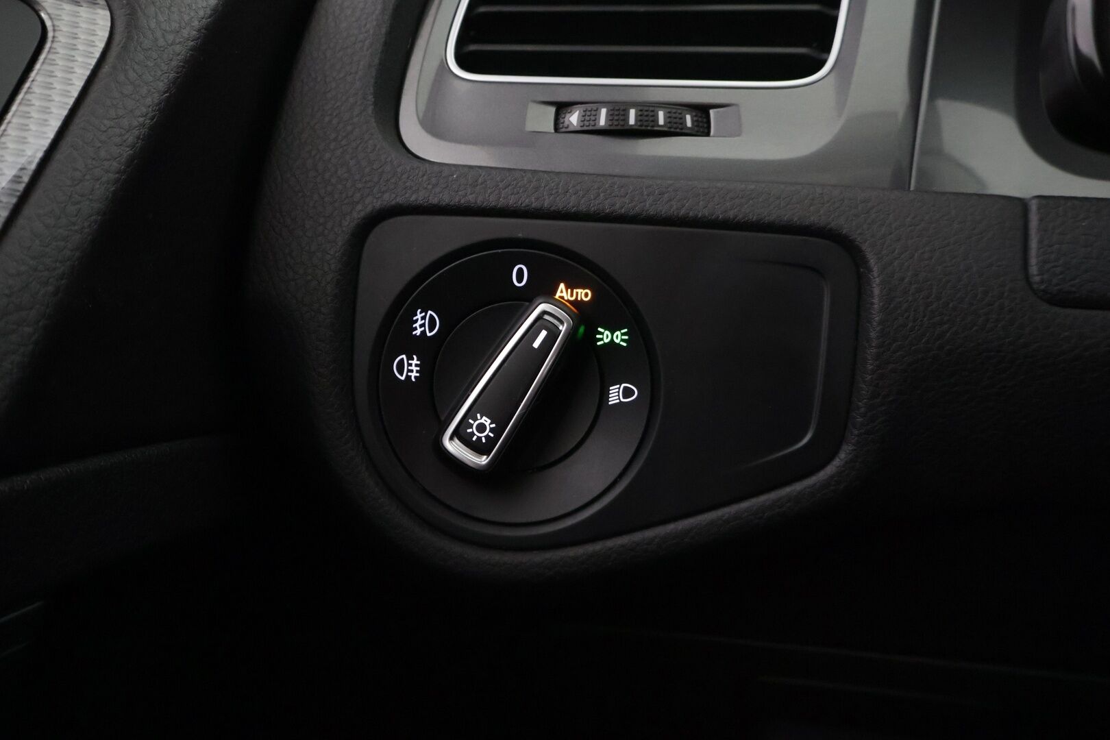 Volkswagen Golf 2016 Variant Alltrack 2,0 TDI 135 kW (184 hv) 4MOTION DSG Winter Edition *  YritysOutlet - Myydään vain yrityksille * - * Suomi-auto / ACC / Webasto / Vetokoukku / Kahdet renkaat  *