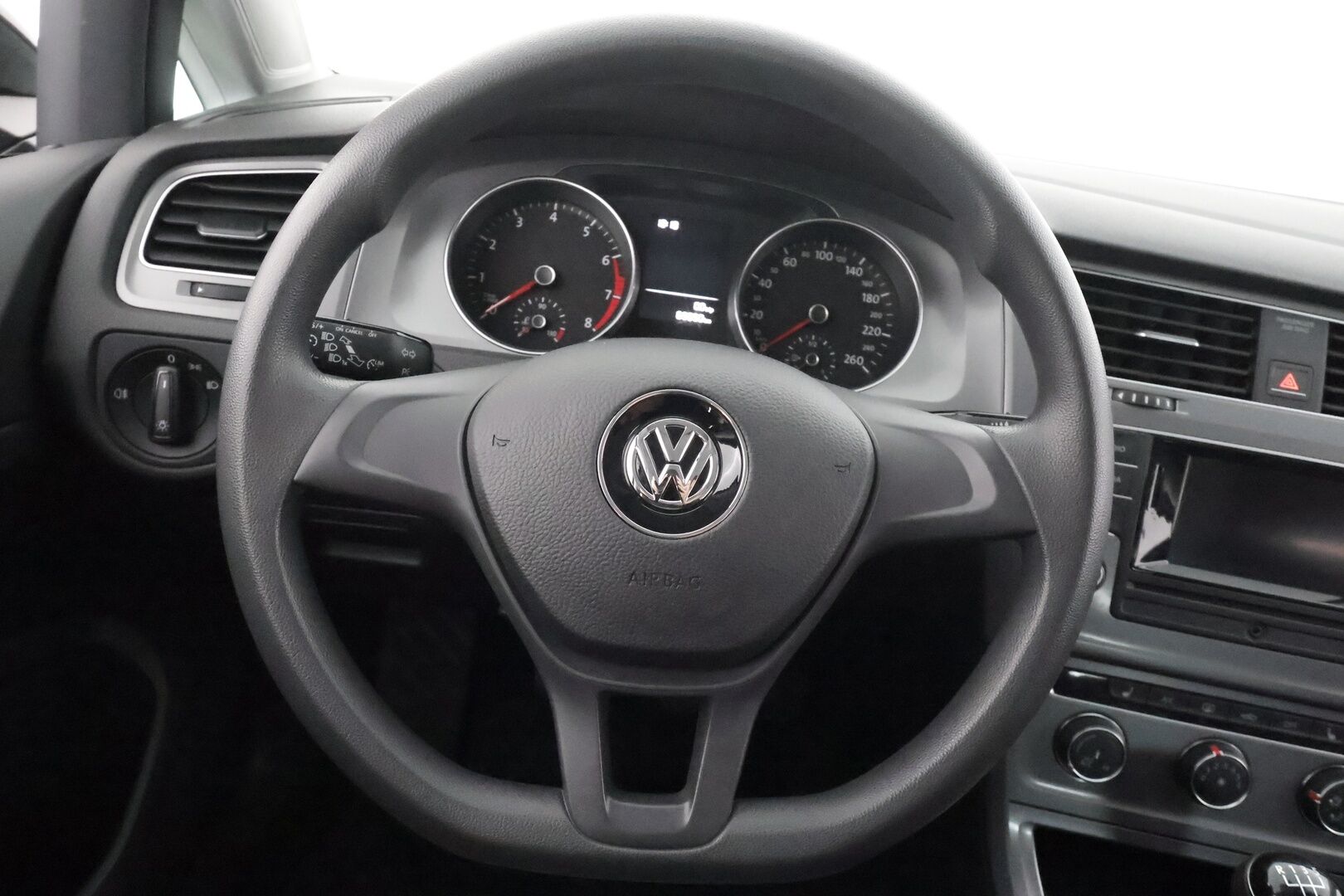 Volkswagen Golf 2016 Trendline 1,2 TSI 63 kW (85 hv) - | Vakkari | Lohko | Aux | Kahdet Renkaat | Suomi-auto |
