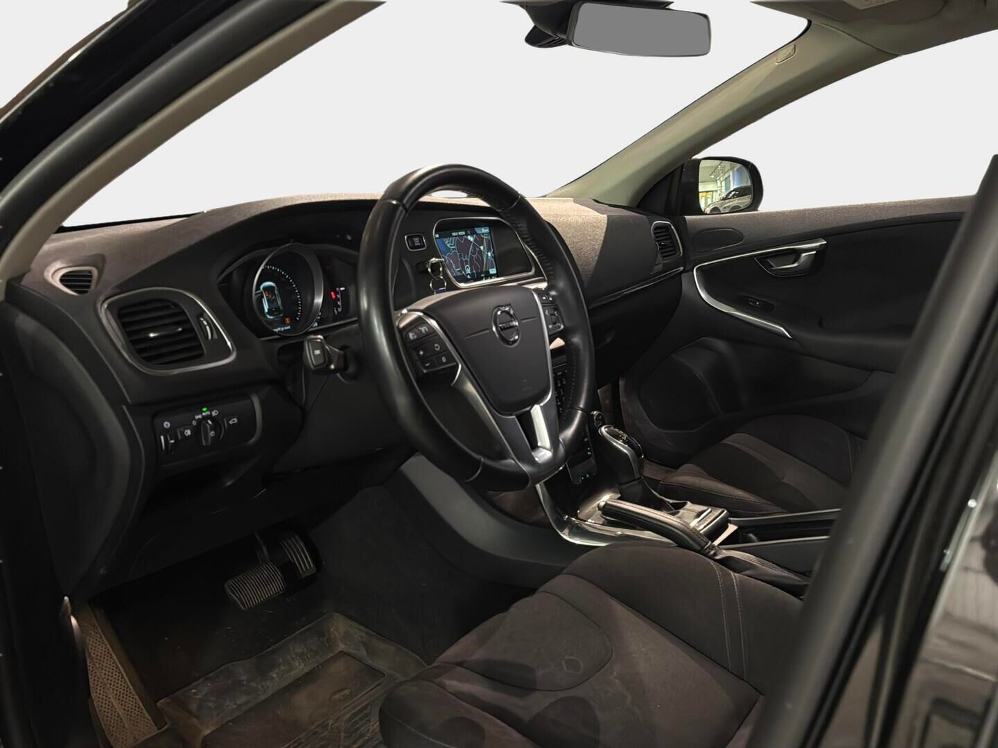 Volvo V40 2016 2,0, D3 Business aut *Vakionopeudensäädin / VOC / Digimittaristo / Lohkolämmitin S.pistoke* - Taloudellinen, siisti ja hyvin huollettu! Jalkopää tehty!