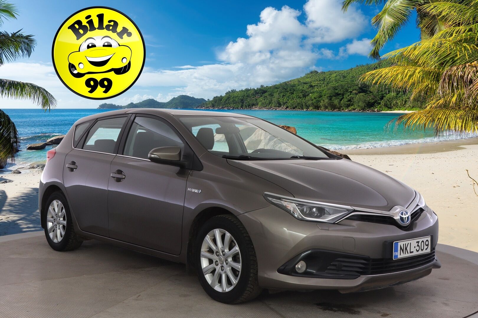 Toyota Auris 2016 1,8 Hybrid Active ** Juuri tullut! / Lohko+sisäp / Navigointi / P.kamera / Vakkari / Siisti yksilö! / 2x aluvanteet ** - Upealla metallivärillä ja siistissä kunnossa oleva perus hyvä Toyota! Tervetuloa koeajamaan ja ihastumaan!