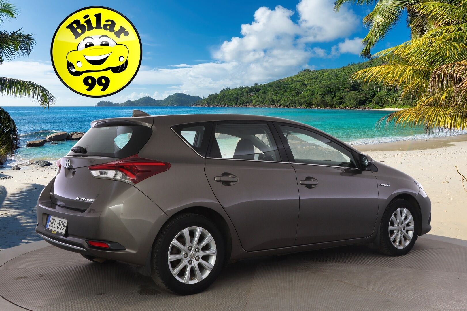 Toyota Auris 2016 1,8 Hybrid Active ** Juuri tullut! / Lohko+sisäp / Navigointi / P.kamera / Vakkari / Siisti yksilö! / 2x aluvanteet ** - Upealla metallivärillä ja siistissä kunnossa oleva perus hyvä Toyota! Tervetuloa koeajamaan ja ihastumaan!