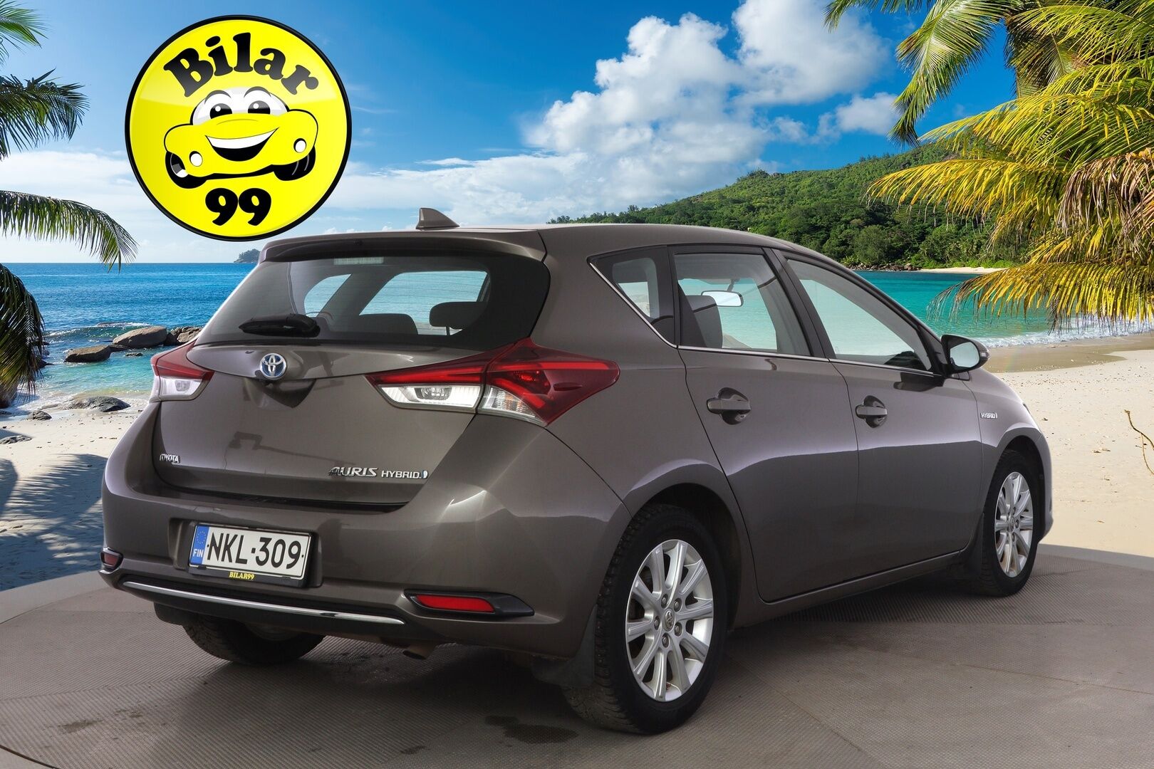 Toyota Auris 2016 1,8 Hybrid Active ** Juuri tullut! / Lohko+sisäp / Navigointi / P.kamera / Vakkari / Siisti yksilö! / 2x aluvanteet ** - Upealla metallivärillä ja siistissä kunnossa oleva perus hyvä Toyota! Tervetuloa koeajamaan ja ihastumaan!