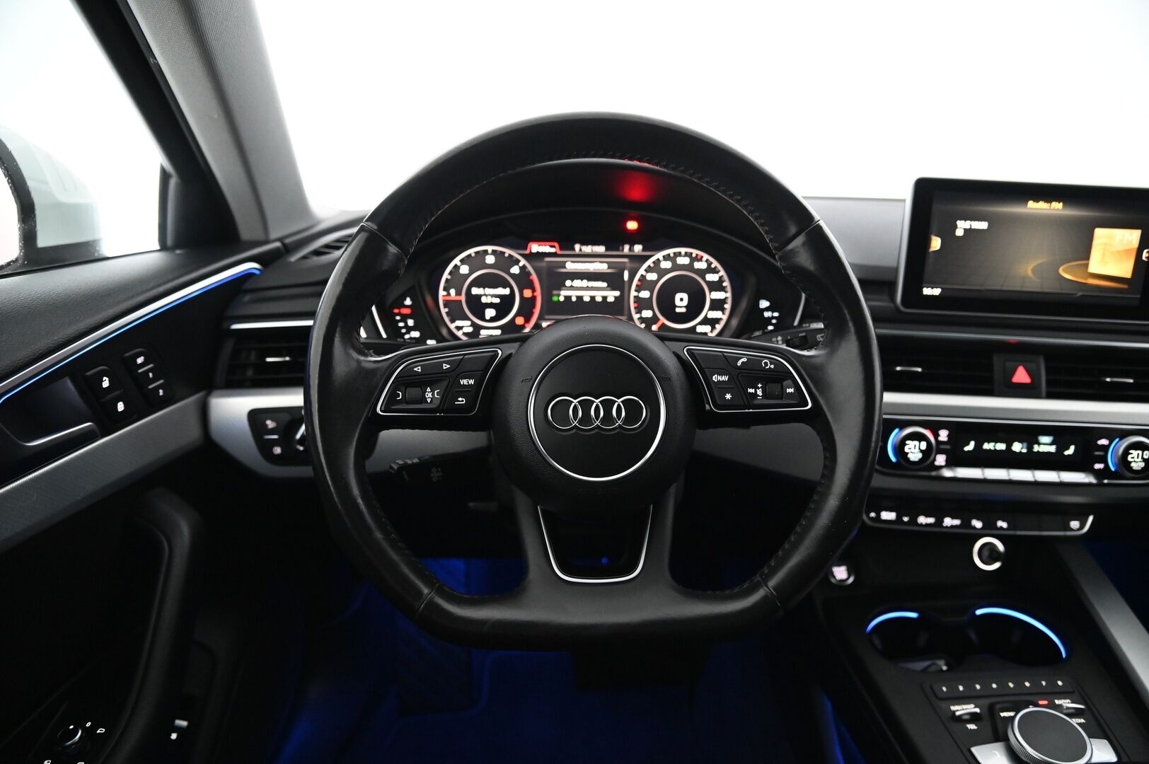 Audi A4 2016 Avant Land of quattro Sport Edition 2,0 TDI 140 kW quattro S tronic *Digimittaristo / Panorama / Webasto / Koukku* - *Juuri saapunut / Siisti*