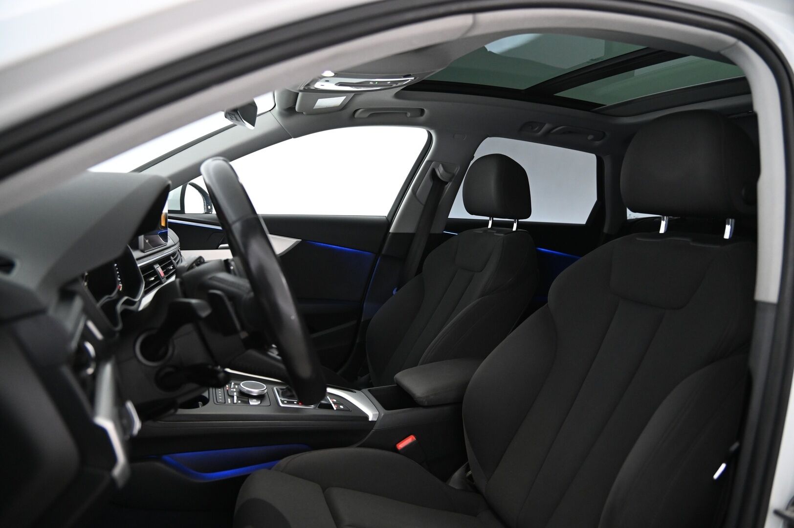Audi A4 2016 Avant Land of quattro Sport Edition 2,0 TDI 140 kW quattro S tronic *Digimittaristo / Panorama / Webasto / Koukku* - *Juuri saapunut / Siisti*