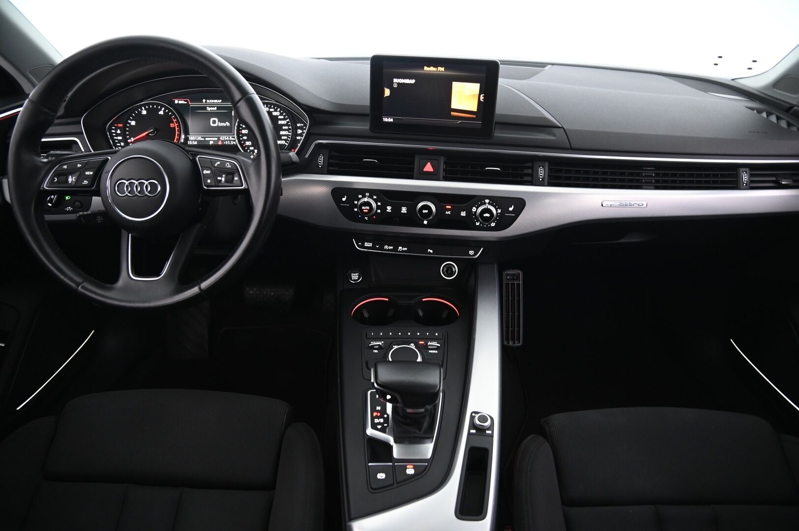 Audi A4 2016 Sedan Land of quattro Sport Edition 2,0 TDI 140 kW quattro S tronic *B&O / Vakkari / Tutkat / Lohko* - *Suomi-auto / Juuri tullut / Siisti*