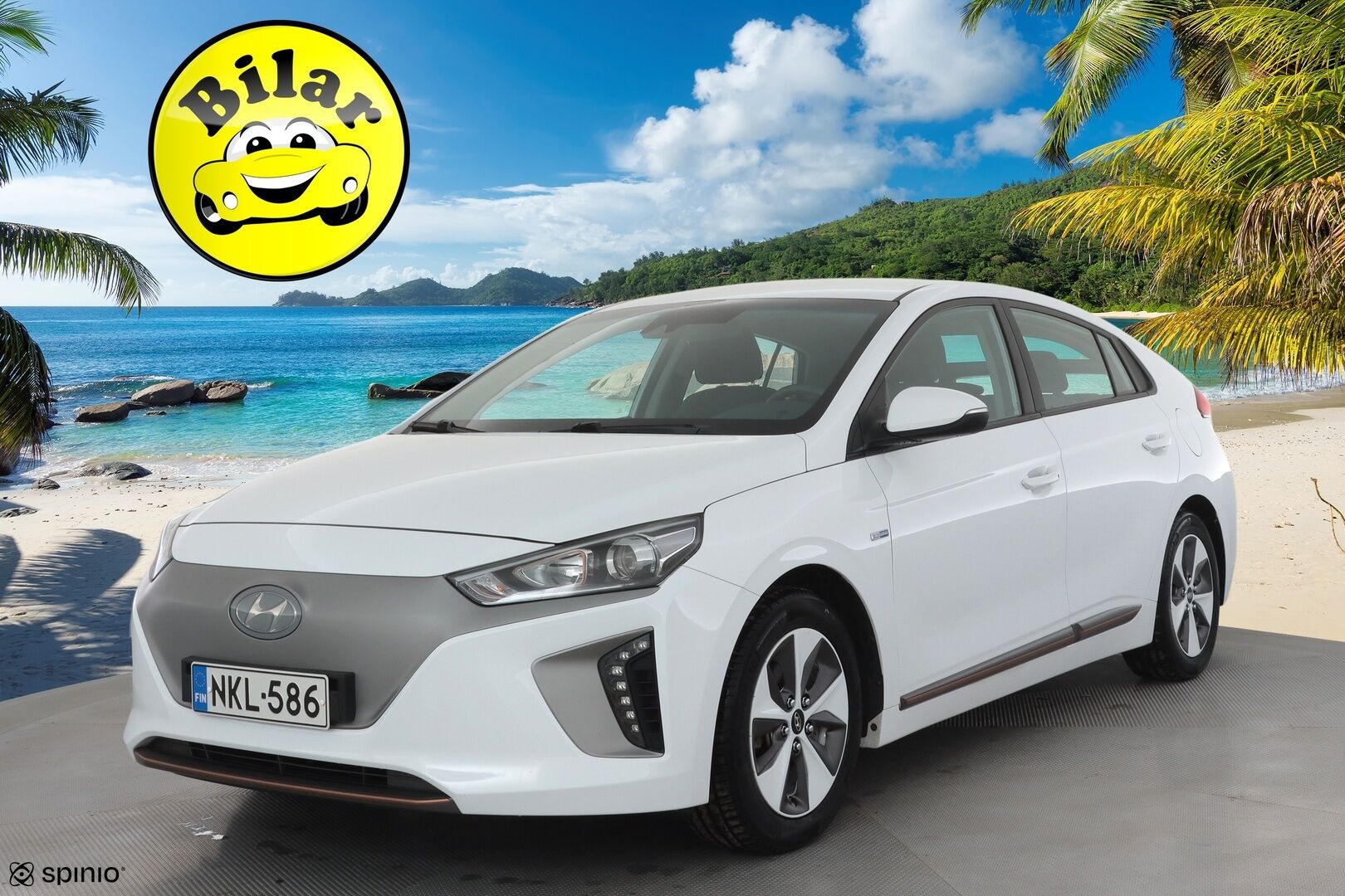Hyundai IONIQ electric 2019 Comfort - | ACC | ILP | Infinity | P.kamera | Lane Keeping Assist | Lämm. ratti | Apple & Android | Keyless | 2x renkaat vanteineen | Suomiauto | 