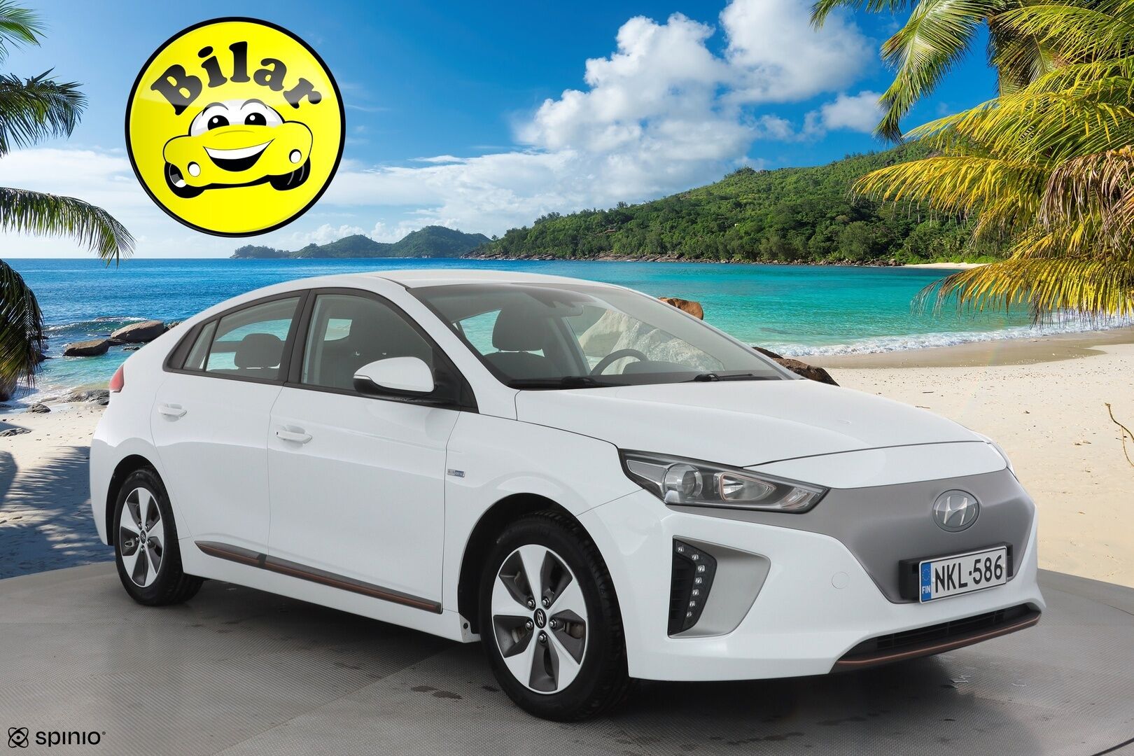 Hyundai IONIQ electric 2019 Comfort - | ACC | ILP | Infinity | P.kamera | Lane Keeping Assist | Lämm. ratti | Apple & Android | Keyless | 2x renkaat vanteineen | Suomiauto | 
