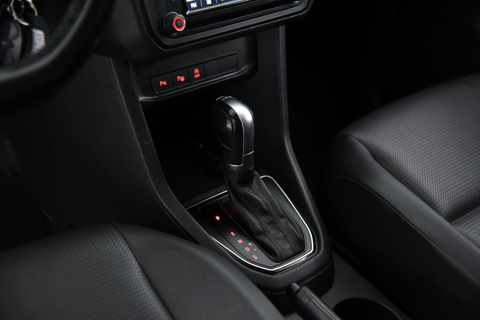 Volkswagen Caddy Maxi 2016 Trendline 1,4 TSI 92kW DSG bens. / Adapt. vakkari / Webasto / P. Kamera / Suomi-Auto - P. Tutkat / Lämmitettävä tuulilasi