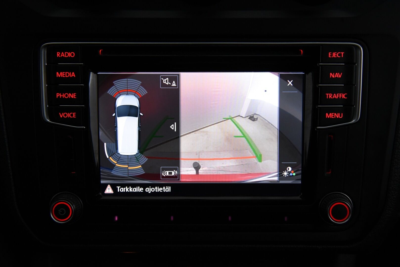 Volkswagen Caddy Maxi 2016 Trendline 1,4 TSI 92kW DSG bens. / Adapt. vakkari / Webasto / P. Kamera / Suomi-Auto - P. Tutkat / Lämmitettävä tuulilasi