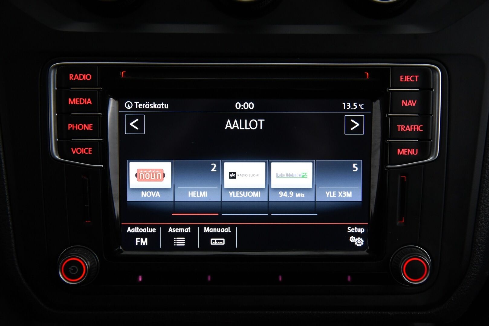 Volkswagen Caddy Maxi 2016 Trendline 1,4 TSI 92kW DSG bens. / Adapt. vakkari / Webasto / P. Kamera / Suomi-Auto - P. Tutkat / Lämmitettävä tuulilasi