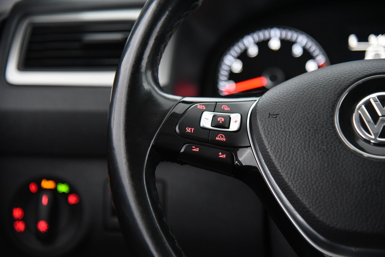 Volkswagen Caddy Maxi 2016 Trendline 1,4 TSI 92kW DSG bens. / Adapt. vakkari / Webasto / P. Kamera / Suomi-Auto - P. Tutkat / Lämmitettävä tuulilasi