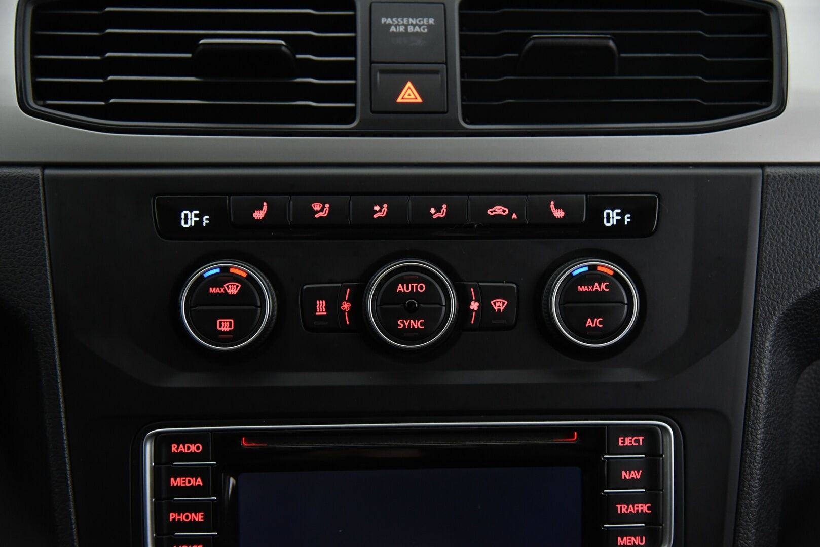 Volkswagen Caddy Maxi 2016 Trendline 1,4 TSI 92kW DSG bens. / Adapt. vakkari / Webasto / P. Kamera / Suomi-Auto - P. Tutkat / Lämmitettävä tuulilasi