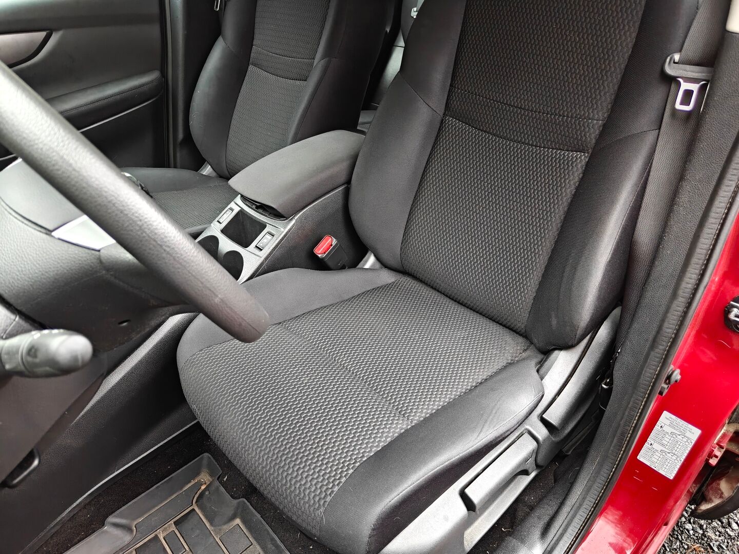 Nissan Qashqai 2016 DIG-T 115 Visia 2WD Xtronic E6 * MYYDÄÄN HUUTOKAUPAT.COM! * - MYYDÄÄN HUUTOKAUPAT.COM!