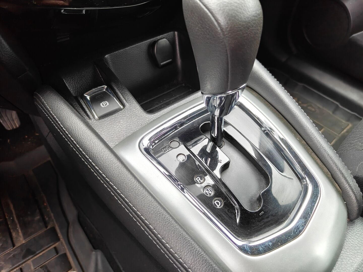 Nissan Qashqai 2016 DIG-T 115 Visia 2WD Xtronic E6 * MYYDÄÄN HUUTOKAUPAT.COM! * - MYYDÄÄN HUUTOKAUPAT.COM!