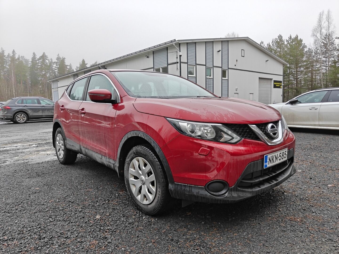 Nissan Qashqai 2016 DIG-T 115 Visia 2WD Xtronic E6 * MYYDÄÄN HUUTOKAUPAT.COM! * - MYYDÄÄN HUUTOKAUPAT.COM!