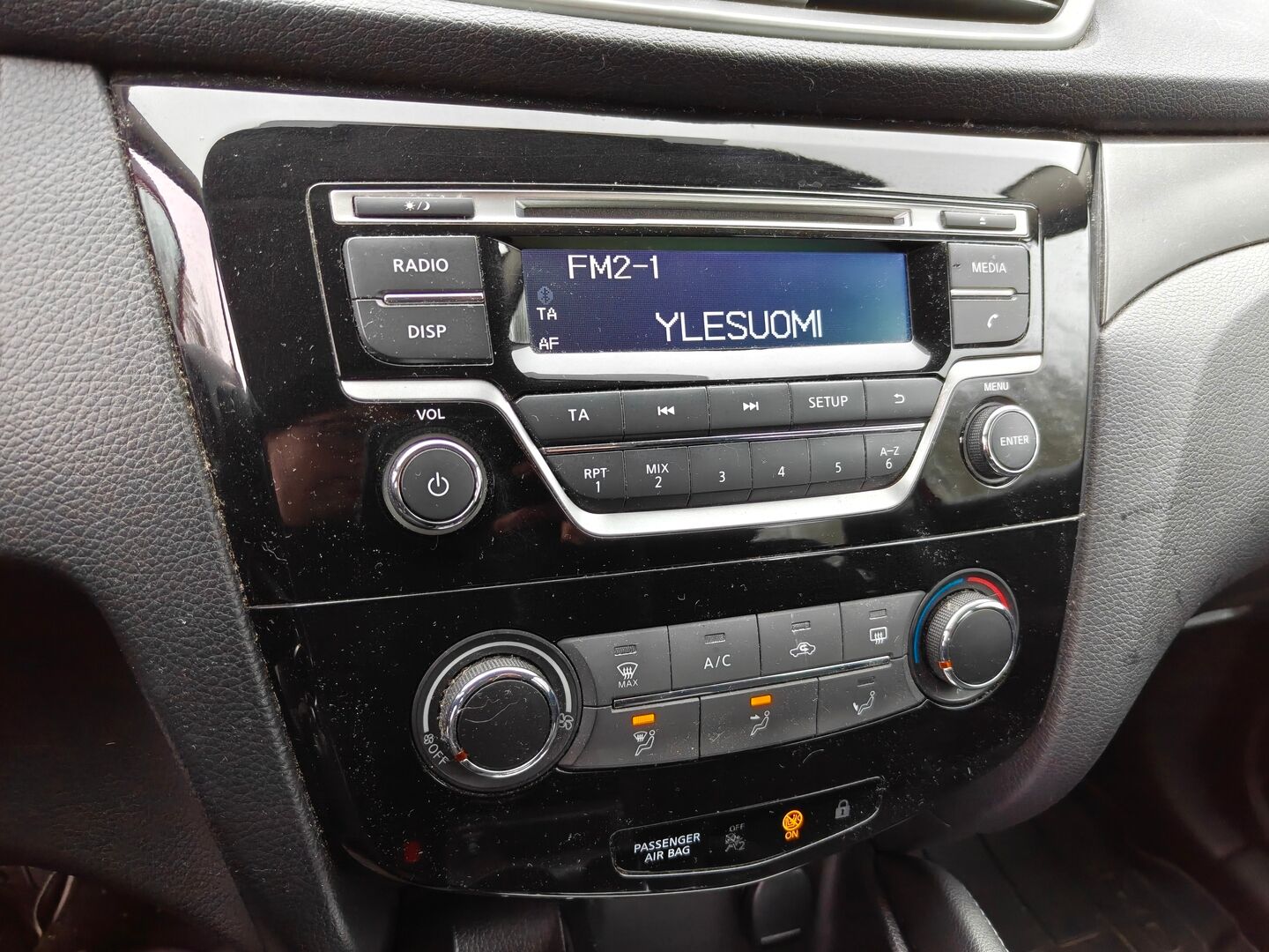 Nissan Qashqai 2016 DIG-T 115 Visia 2WD Xtronic E6 * MYYDÄÄN HUUTOKAUPAT.COM! * - MYYDÄÄN HUUTOKAUPAT.COM!