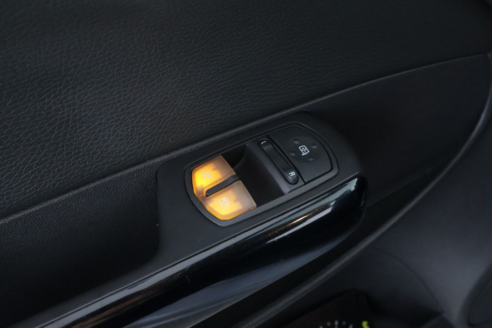 Opel Corsa 2008 1.3 - *Myydään huutokaupat.com!*