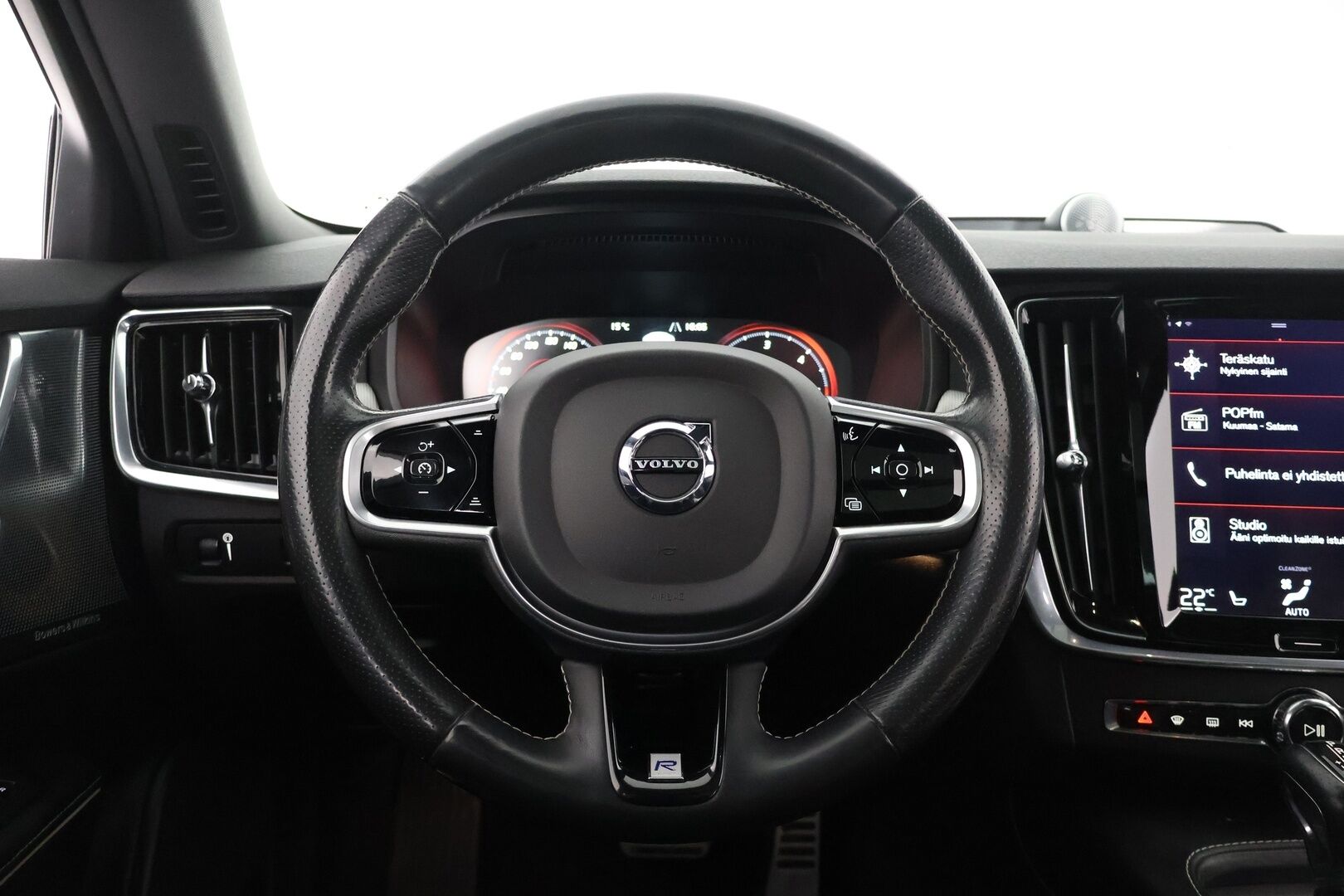 Volvo V90 2017 D5 AWD Business R-Design aut - Bowers&Wilkins | HUD | Vetokoukku | ACC | Kattoluukku | Webasto | Ei adblueta |  Kattavasti varusteltu | Hieno yksilö 