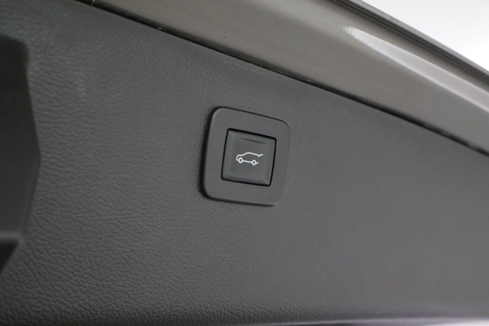 Opel Astra 2017 Sports Tourer Innovation 1,4 Turbo Start/Stop 110kW AT6 - Ratinlämmitin / Peruutuskamera / 