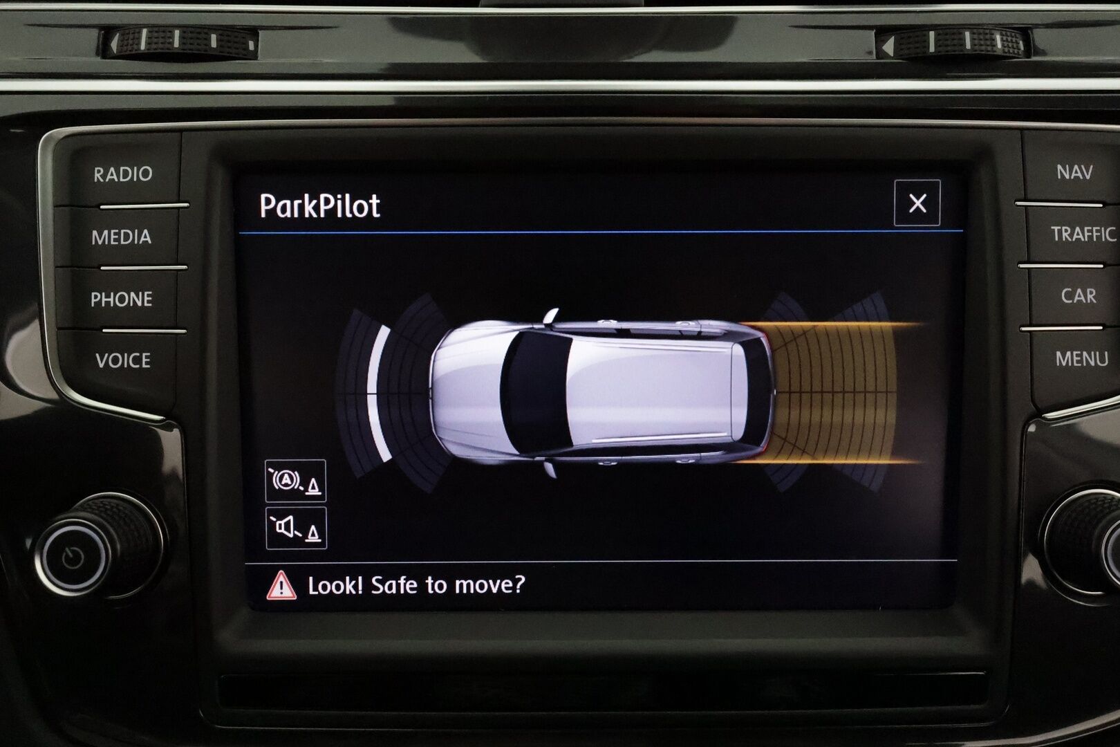 Volkswagen Tiguan 2017 Highline 2,0 TSI 132 kW  4MOTION DSG **ACC / Webasto / P.tutkat / Koukku / LED / Navi / KeylessGo** - Suomi-auto / Kahdet renkaat aluvanteilla 