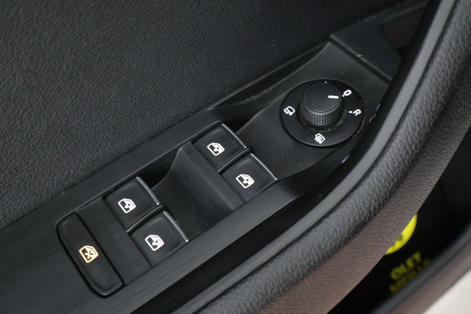 Skoda Superb 2017 Combi 2,0 TDI 150 Elegance DSG Autom / ACC / Webasto / BLIS / Canton / Muistipenkki kuljettajalla* - Särmä huoltohistoria / 2x hyvät renkaat / Siistissä kunnossa / Hyvin pidetty*