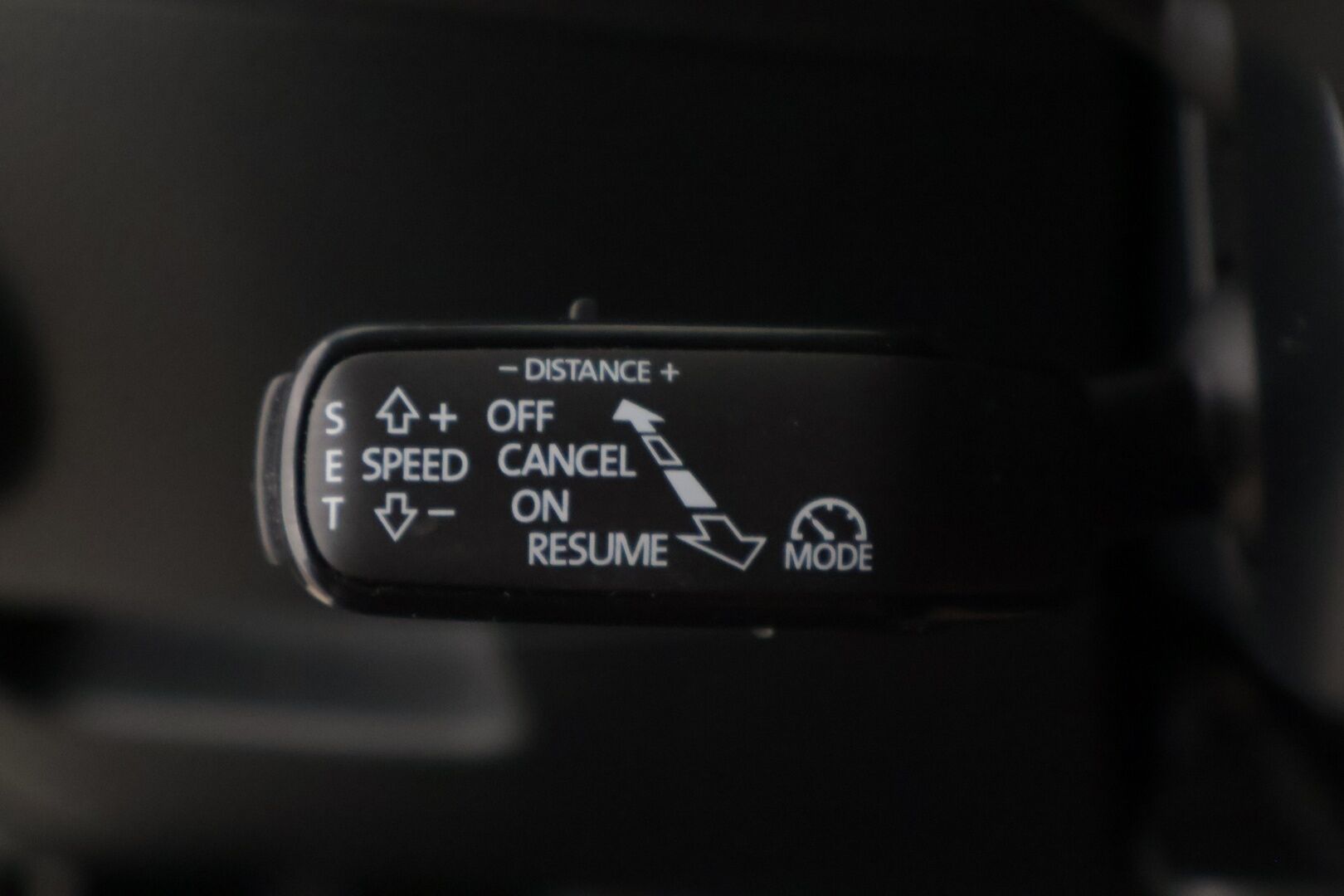 Skoda Superb 2017 Combi 2,0 TDI 150 Elegance DSG Autom / ACC / Webasto / BLIS / Canton / Muistipenkki kuljettajalla* - Särmä huoltohistoria / 2x hyvät renkaat / Siistissä kunnossa / Hyvin pidetty*