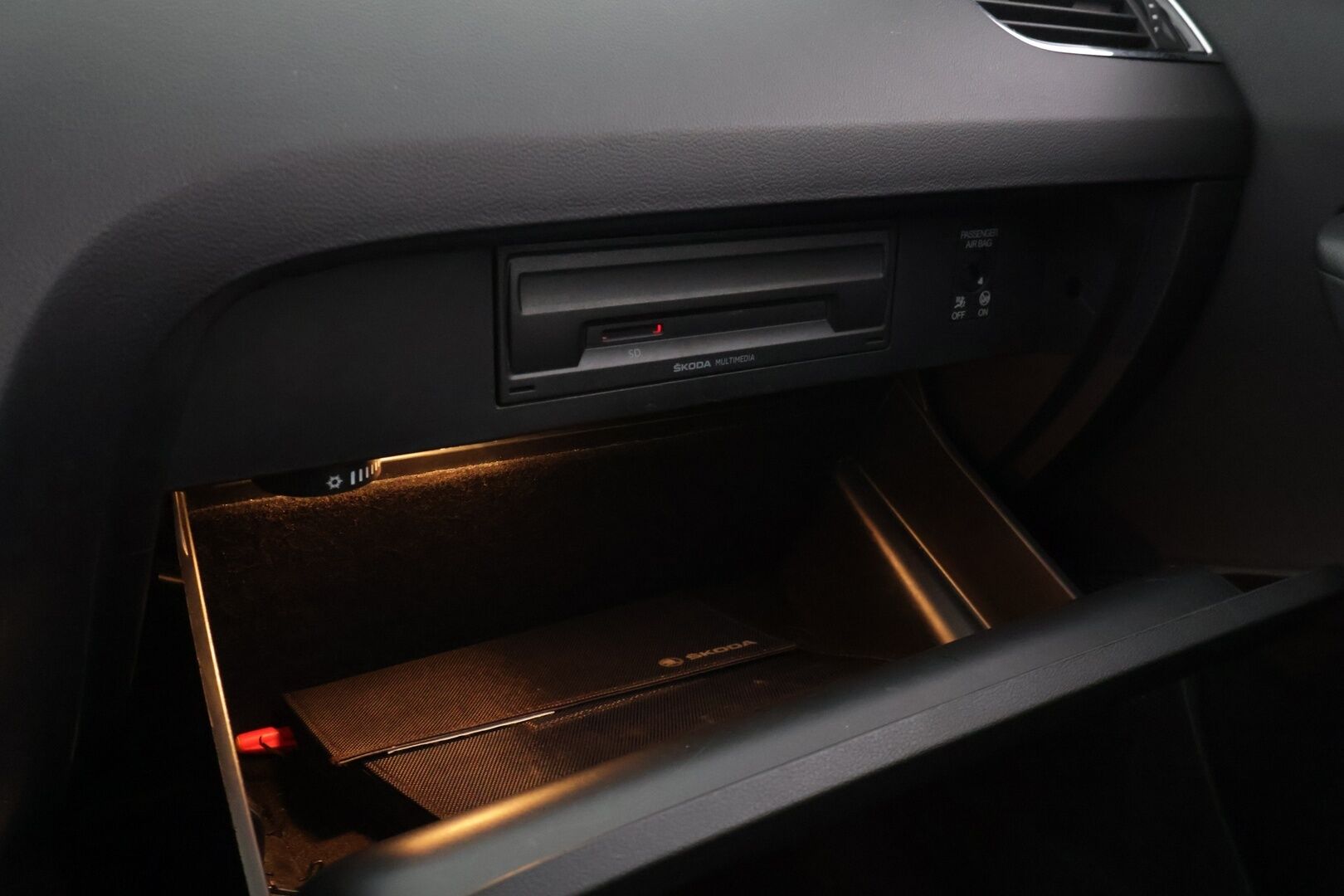 Skoda Octavia 2017 Combi 1,6 TDI Style DSG Autom. *YritysOutlet - Myydään vain yrityksille*